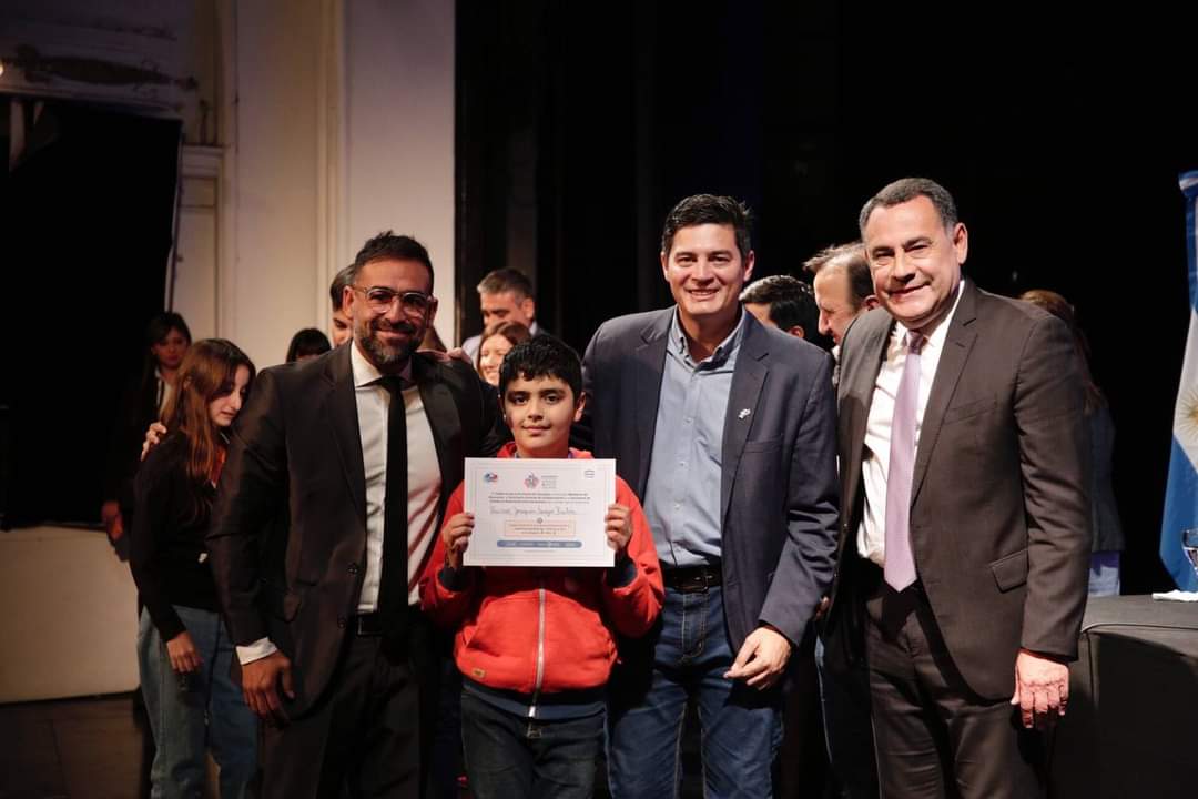 Destacada participación de estudiantes riojanos en las olimpiadas de Matemática - foto  1