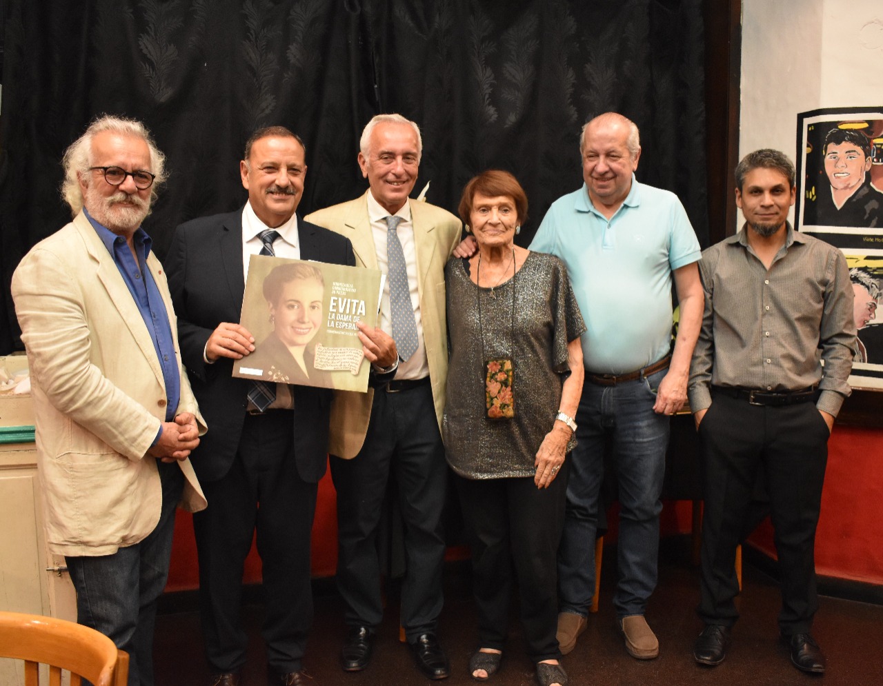 Ricardo Quintela recibió el premio Taty Almeida por su trayectoria política y gestión de gobierno  - foto  1