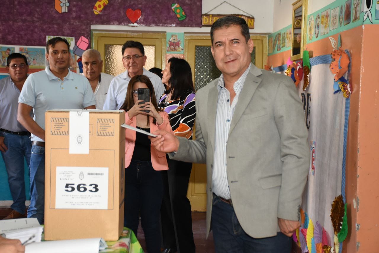 Sergio Casas “Democracia para siempre”