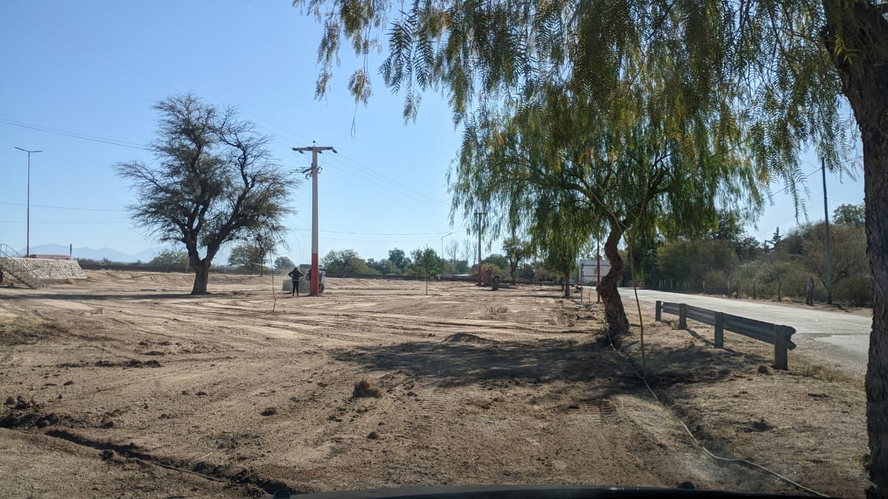 Se trabaja en acceso sur de San Blas de Los Sauces - foto  2
