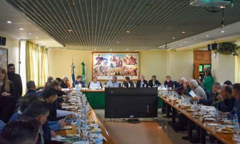 En reunión con sindicatos industriales, Quintela se mostró unido a gobernadores