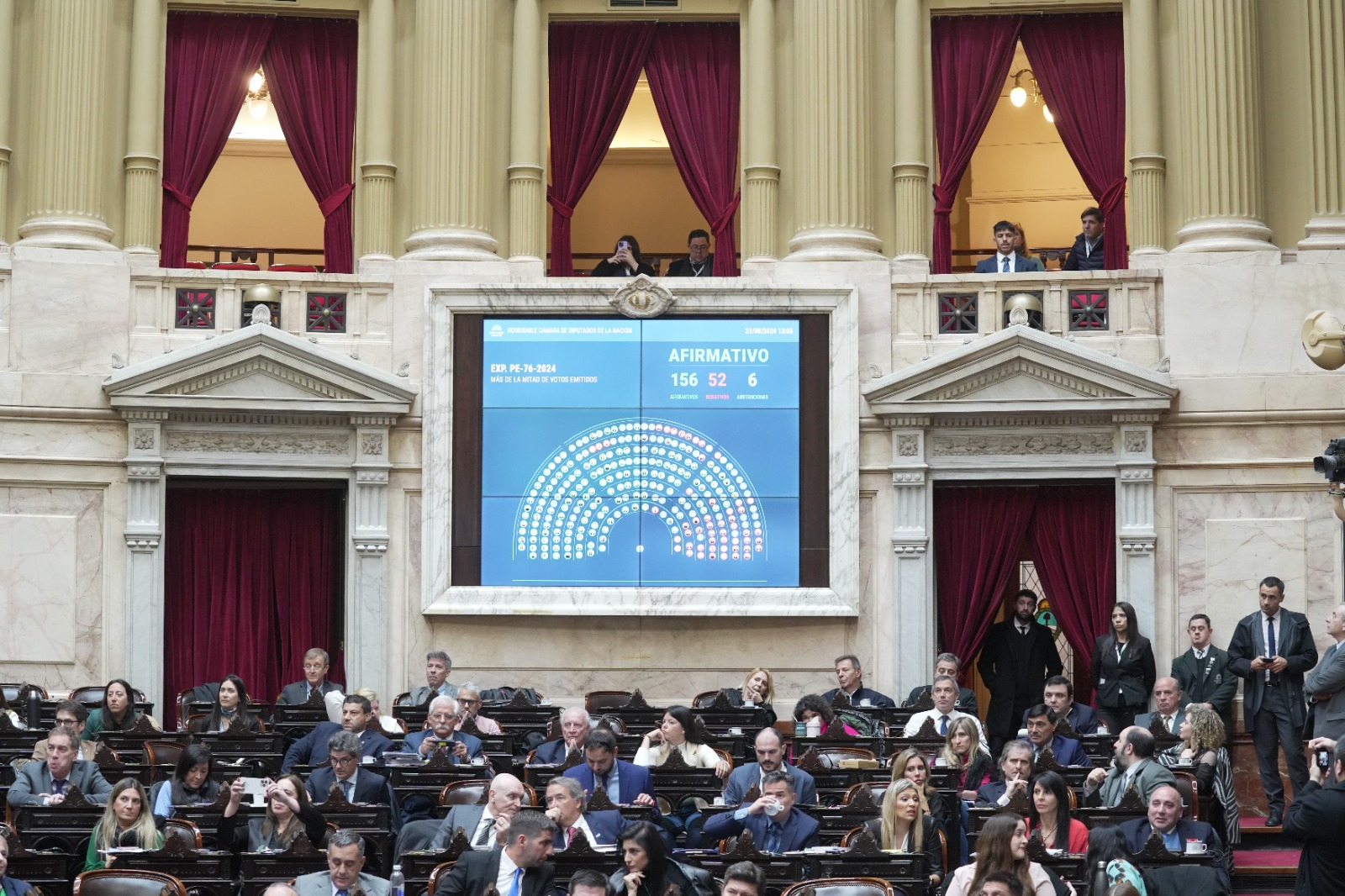 Sergio Casas “no hay plata para jubilados y trabajadores, pero si para espiar y hacer campaña” - foto  1