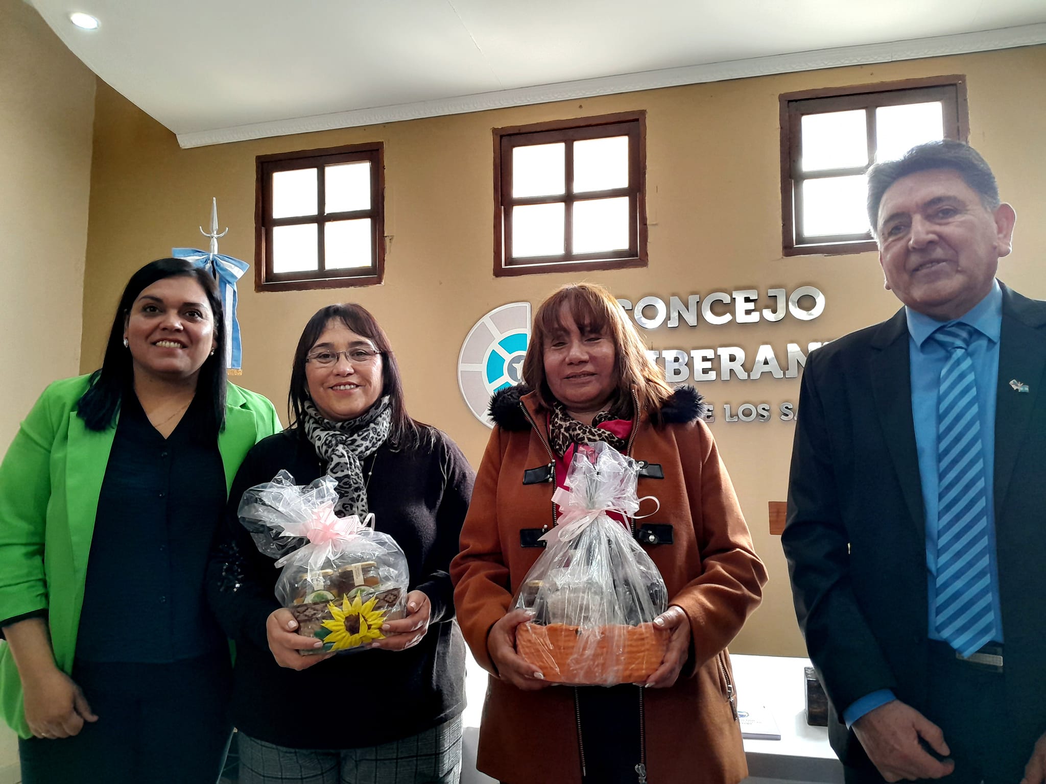 Autoridades de San Blas de Los Sauces juraron la nueva Constitución de La Rioja - foto  1