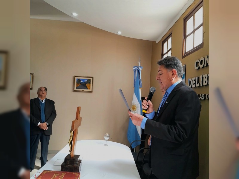 Autoridades de San Blas de Los Sauces juraron la nueva Constitución de La Rioja - foto  4